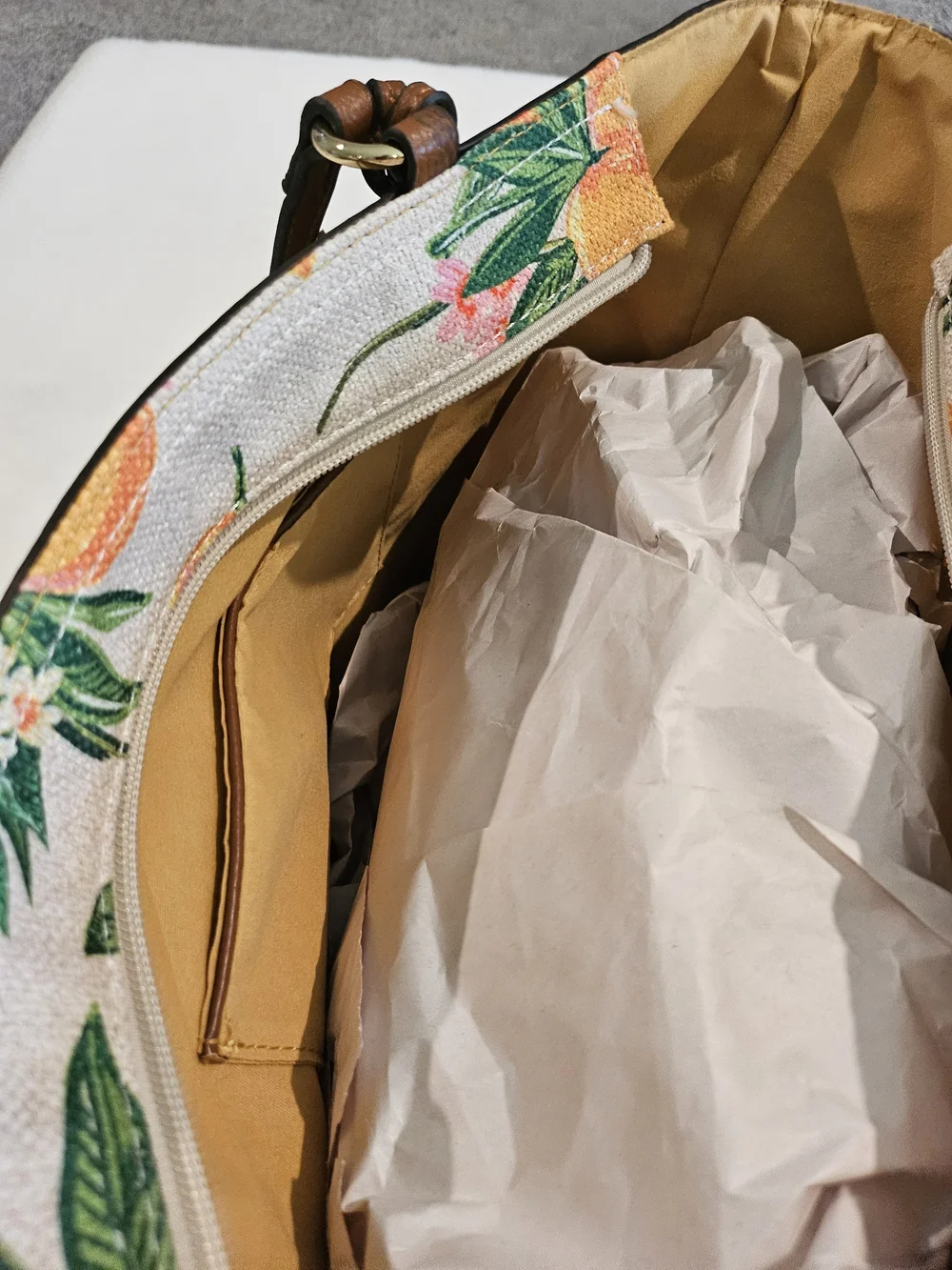 D S Designed in New York Canvas Tote Bag in Orange Green Floral Citrus Print O/S